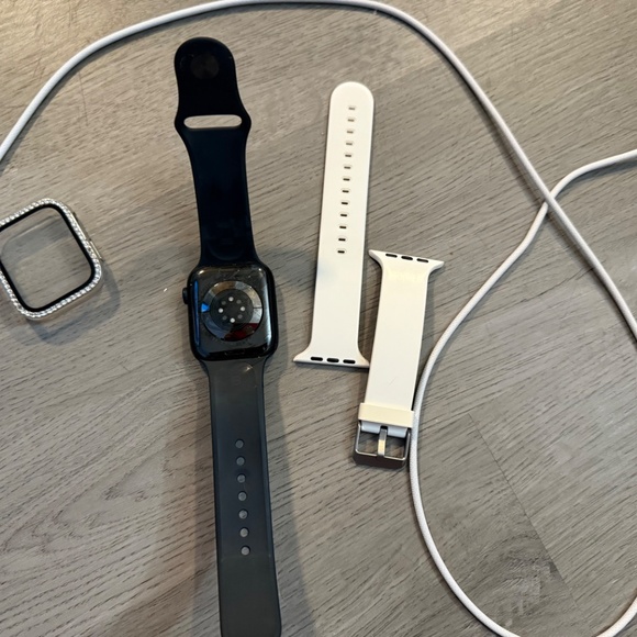 Apple Watch 9 - Picture 2 of 4
